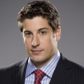 Jason Biggs – Bild: Cliff Lipson/CBS Jason Biggs – Bild: Cliff Lipson/CBS