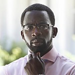 Jimmy Akingbola – Bild: BBC Jimmy Akingbola – Bild: BBC