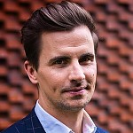 Julian Sengelmann – Bild: SWR/eikon nord Julian Sengelmann – Bild: SWR/eikon nord