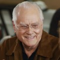 Larry Hagman – Bild: Touchstone Pictures Lizenzbild frei Larry Hagman – Bild: Touchstone Pictures Lizenzbild frei