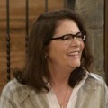 Mo Gaffney – Bild: 2015 Warner Brothers Lizenzbild frei Mo Gaffney – Bild: 2015 Warner Brothers Lizenzbild frei