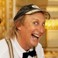 Otto Waalkes – Bild: SRF/Warner Bros. Entertainment, Inc. Otto Waalkes – Bild: SRF/Warner Bros. Entertainment, Inc.