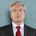 Powers Boothe – Bild: ABC/Bob D’Amico Powers Boothe – Bild: ABC/Bob D’Amico