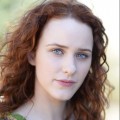 Rachel Brosnahan – Bild: Puls 8 Rachel Brosnahan – Bild: Puls 8