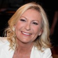 Sabine Christiansen – Bild: Udo Grimberg, 5575Sabine Christiansen, Medienunternehmerin, Cropped, CC BY-SA 3.0 DE Sabine Christiansen – Bild: Udo Grimberg, 5575Sabine Christiansen, Medienunternehmerin, Cropped, CC BY-SA 3.0 DE
