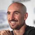 Scott Menville – Bild: Gage Skidmore, Scott Menville by Gage Skidmore, Cropped, CC BY-SA 3.0 Scott Menville – Bild: Gage Skidmore, Scott Menville by Gage Skidmore, Cropped, CC BY-SA 3.0