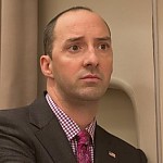 Tony Hale – Bild: Warner Bros. Television Lizenzbild frei Tony Hale – Bild: Warner Bros. Television Lizenzbild frei