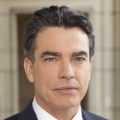 Peter Gallagher – Bild: NBC Universal, Inc. Peter Gallagher – Bild: NBC Universal, Inc.