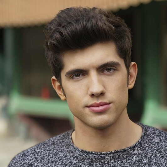 Carter Jenkins – Bild: Warner Bros.