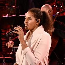 Cassandra Steen – Bild: VOX / Markus Hertrich