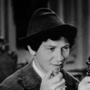 Chico Marx – Bild: 1933 EMKA, Ltd. Copyright Renewed. All Rights Reserved. Lizenzbild frei