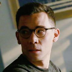 Conrad Ricamora – Bild: SRF / ABC Studios