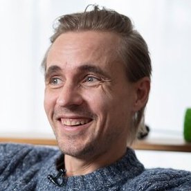 Constantin von Jascheroff – Bild: NDR/​Maurice Weiss/​Ostkreuz