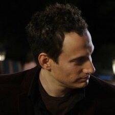 Elon Gold – Bild: Warner Bros. Television