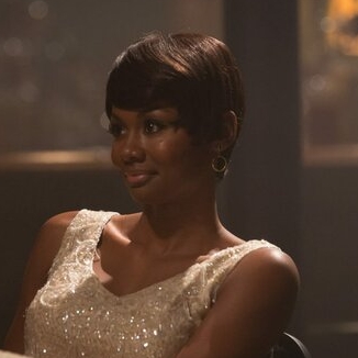 Emayatzy Corinealdi – Bild: ORF/Sony Pictures/Brian Douglas