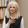 Emily Ratajkowski – Bild: Scott Garfield/Netflix