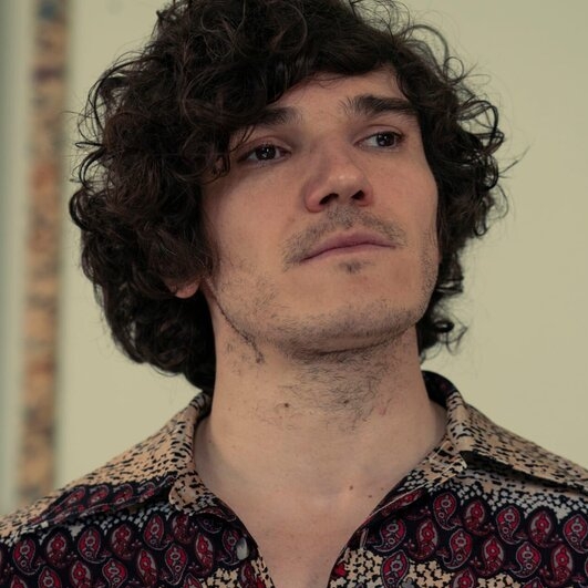 Fra Fee – Bild: Playground Television (UK) Ltd & All3Media International