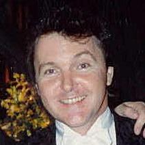 Fred Travalena – Bild: Mike_Clark_and_Fred_Travelena.jpg: Alan Light derivative work: Gobonobo (talk), Fred Travelena, CC BY 2.0