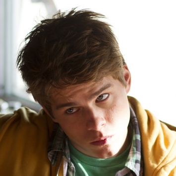 Jake Manley – Bild: Puls 8