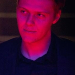 Jakub Gierszal – Bild: ORF/ARD Degeto/Mona Film/SquareOne Production/Andreas H. Bitesnich