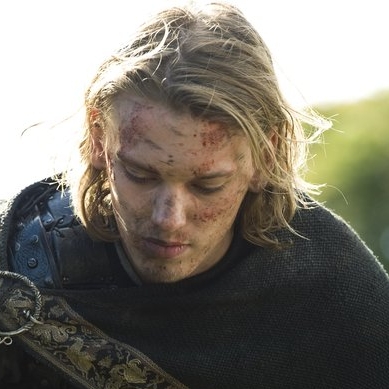 Jamie Campbell Bower – Bild:  KA PRODUCTIONS LIMITED / T5 Camelot Productions Inc.