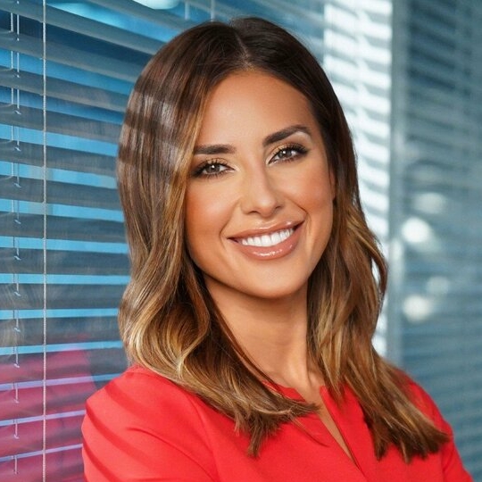 Jana Azizi – Bild: TVNOW / Stefan Gregorowius