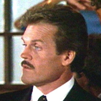 John Beck – Bild: Warner TV Serie