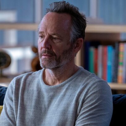 John Benjamin Hickey – Bild: HBO John Benjamin Hickey – Bild: HBO