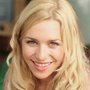 Julia Dietze – Bild: Puls 8