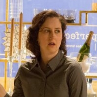 Julie Meyer – Bild: ORF/Disney/ABC/Michael Ansell