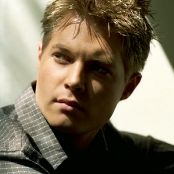 Justin Torkildsen – Bild: CBS