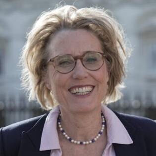 Dr. Karina Urbach – Bild: Pierre Blechschmidt / ZDF