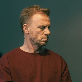 Kasem Hoxha – Bild: SRF/ZDF/Daniel Dornhöfer