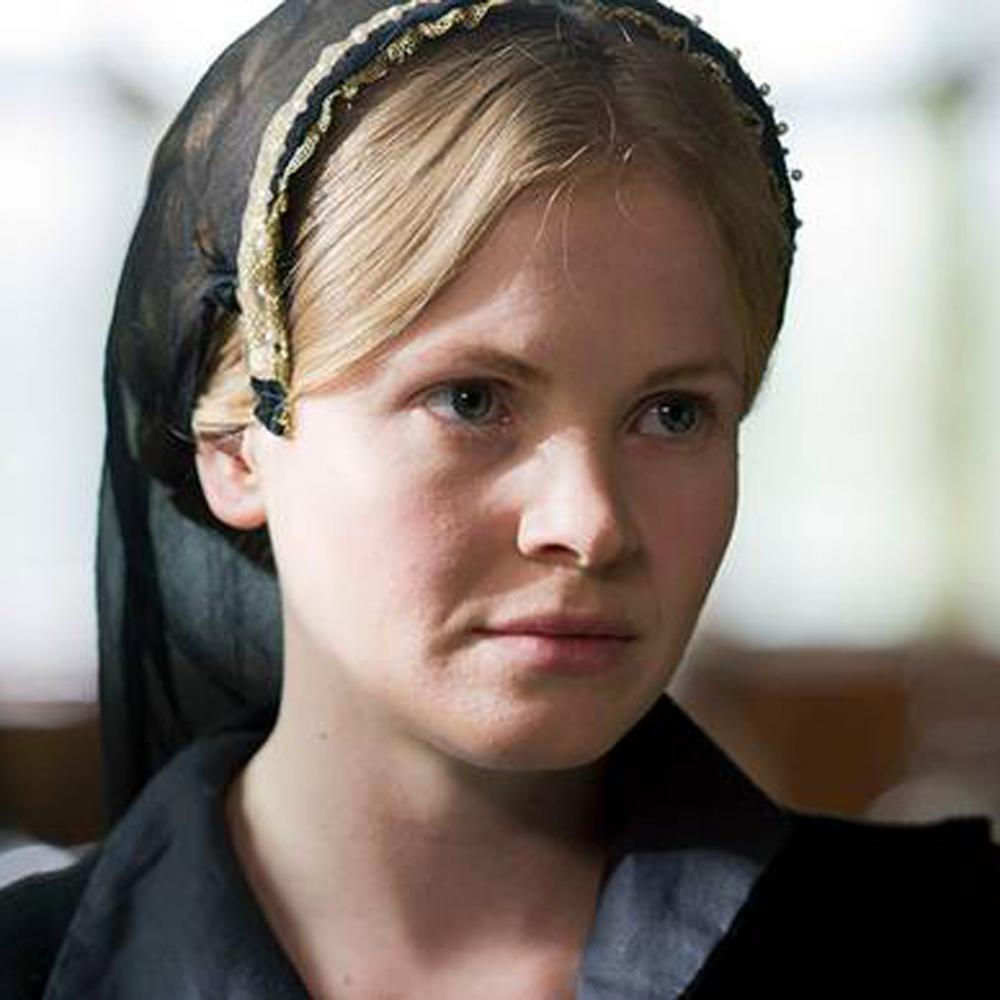 Kate Philipps – Bild: Company Pictures/Playground Entertainment for BBC 2015/Giles Keyte