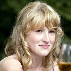 Lola Klamroth – Bild: ZDF / © ZDF/David Baltzer, Zenit