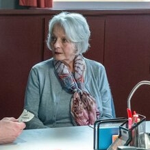 Lore Stefanek – Bild: ZDF/Boris Laewen