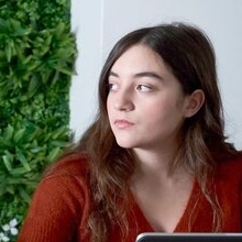 Luàna Bajrami – Bild: ARTE F / afbrillot