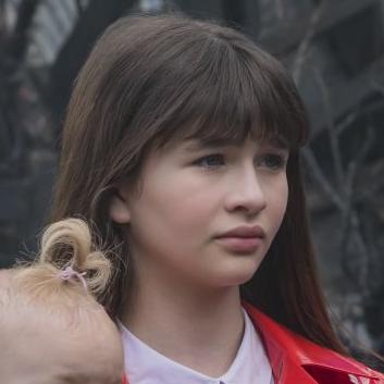 Malina Weissman – Bild: Joe Lederer/Netflix