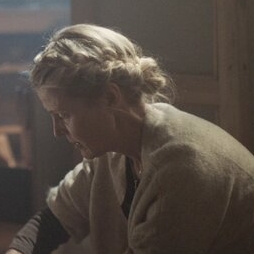 Milka Ahlroth – Bild: RTS/Fisher King