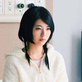 Minami Hamabe – Bild: TOHO / DENTSU / AMUSE / KODANSHA / JR Kikaku / KDDI / NIPPAN / Hikari-TV / Lawson HMV Entertainment / LINE / GYAO