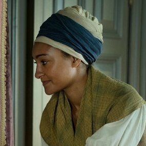 Natalie Simpson – Bild: MG RTL D / Starz Entertainment, LLC Natalie Simpson – Bild: MG RTL D / Starz Entertainment, LLC