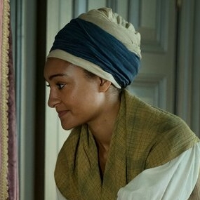 Natalie Simpson – Bild: MG RTL D / Starz Entertainment, LLC