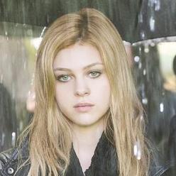 Nicola Peltz – Bild: VOX