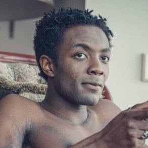Omari Douglas – Bild: ZDF/Ben Blackall Omari Douglas – Bild: ZDF/Ben Blackall