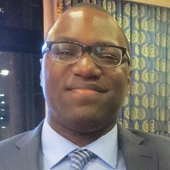 Omari Newton – Bild: sean.koo, Omari Newton 2014, Cropped, CC BY-SA 2.0