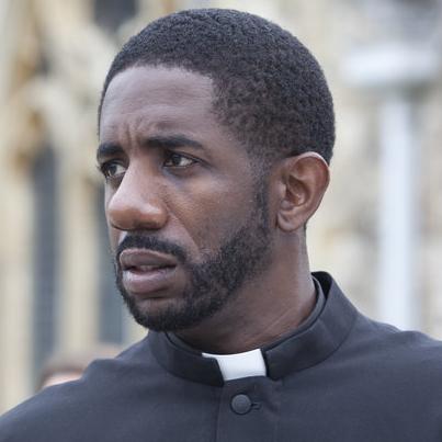 Rhashan Stone – Bild: ZDF und Â©Jon Hall for Sky 1