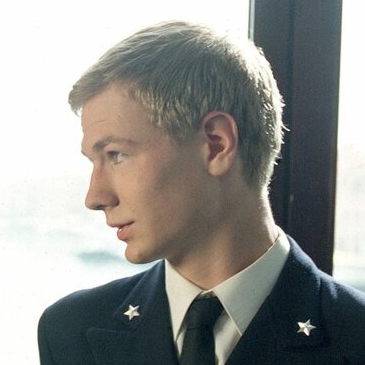 Robert Gwisdek – Bild: ORF/DEGETO/Martin Menke