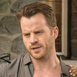 Robert Kazinsky – Bild: Fox and its related entities