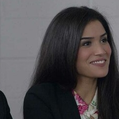 Sabrina Ouazani – Bild: ServusTV