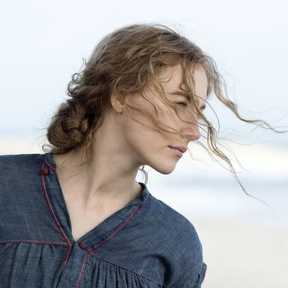 Saoirse Ronan – Bild: PLURIMEDIA (Sony Pictures Releasing France / Sony Pictures / Columbia Pictures) Saoirse Ronan – Bild: PLURIMEDIA (Sony Pictures Releasing France / Sony Pictures / Columbia Pictures)